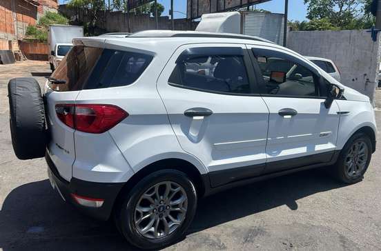 FORD-ECOSPORT-2014