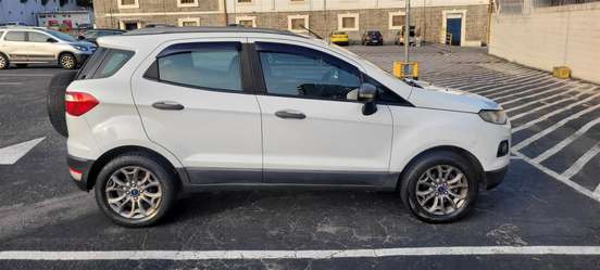 FORD-ECOSPORT-2015
