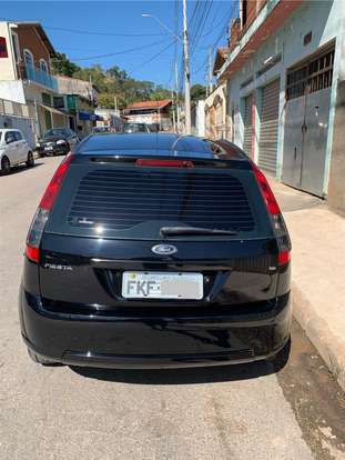 FORD-FIESTA-2013