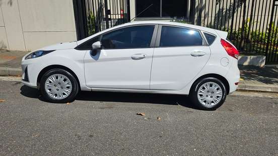 FORD-FIESTA-2018