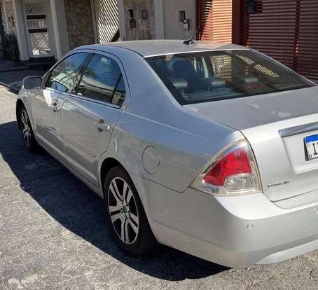 FORD-FUSION-2008