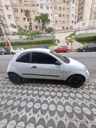 FORD-KA-2001