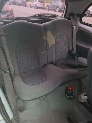 FORD-KA-2001