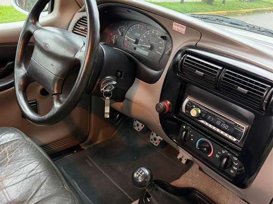 FORD-RANGER-4.0 XL 4X2 CS V6 12V GASOLINA 2P MANUAL FORD-RANGER-1995