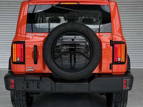 GWM-TANK 300-2.0 HI4-T PHEV 4X4 9HAT GWM-TANK 300-2025