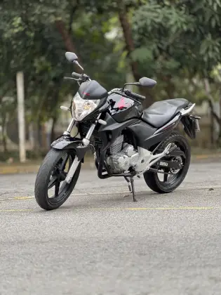 HONDA CB 300R 