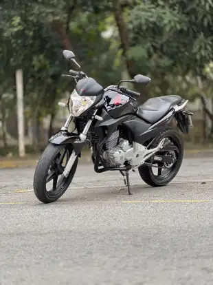 HONDA-CB 300R-2011