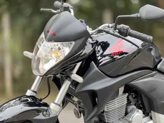HONDA-CB 300R HONDA-CB 300R-2011