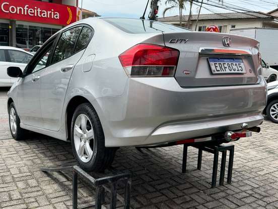 HONDA-CITY-2010