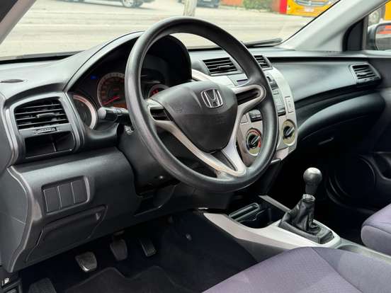HONDA-CITY-1.5 LX 16V FLEX 4P MANUAL HONDA-CITY-2010