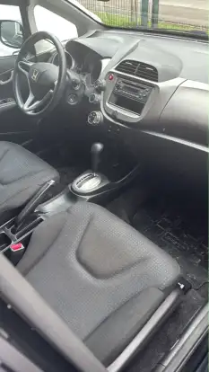 HONDA-FIT-2009