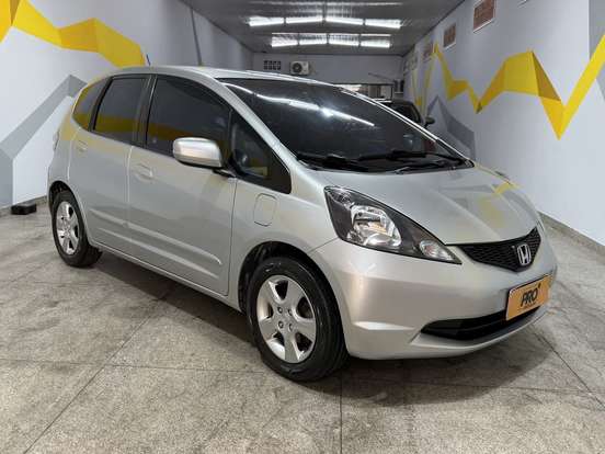 HONDA-FIT-2010