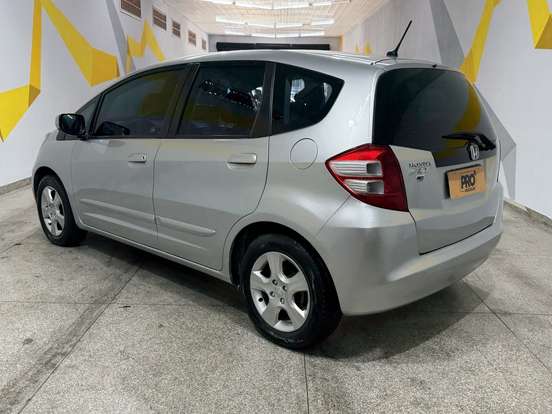 HONDA-FIT-2010