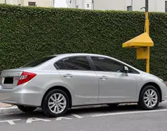 HONDA CIVIC 1.8 LXS 16V FLEX 4P AUTOMÁTICO HONDA CIVIC 1.8 LXS 16V FLEX 4P AUTOMÁTICO