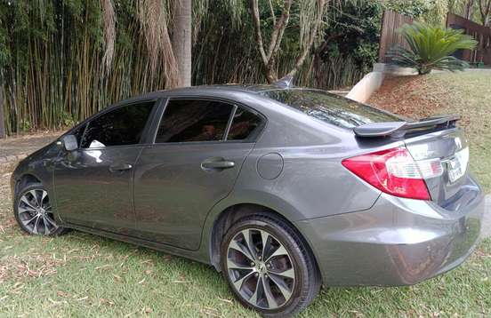 HONDA-CIVIC-2015