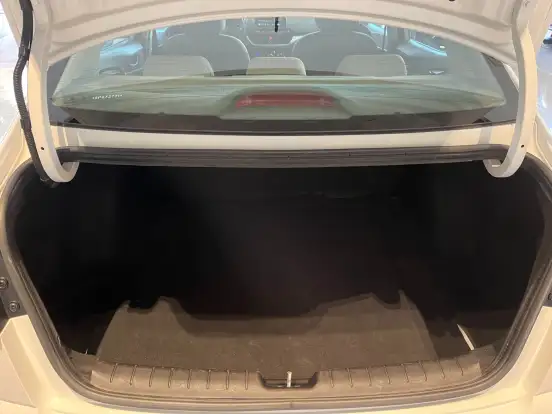 HYUNDAI-HB20S-2024
