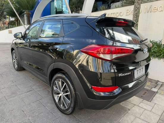 HYUNDAI-TUCSON-2017