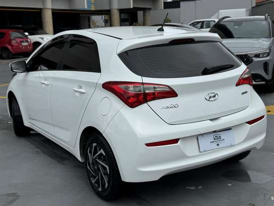 HYUNDAI-HB20-1.6 COMFORT PLUS 16V FLEX 4P AUTOMÁTICO HYUNDAI-HB20-2016