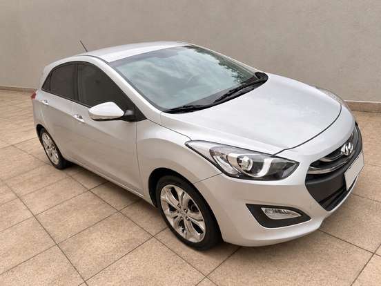 HYUNDAI-I30-1.8 MPI 16V GASOLINA 4P AUTOMATICO HYUNDAI-I30-2014