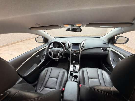 HYUNDAI-I30-1.8 MPI 16V GASOLINA 4P AUTOMATICO HYUNDAI-I30-2014