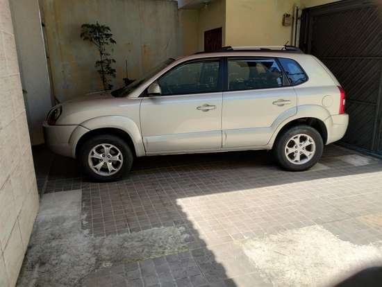 HYUNDAI-TUCSON-2011