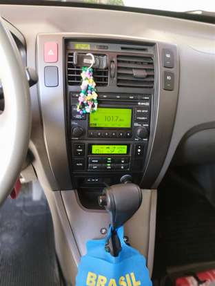 HYUNDAI-TUCSON-2011
