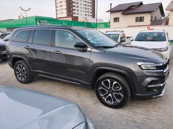 JEEP-COMMANDER-2024