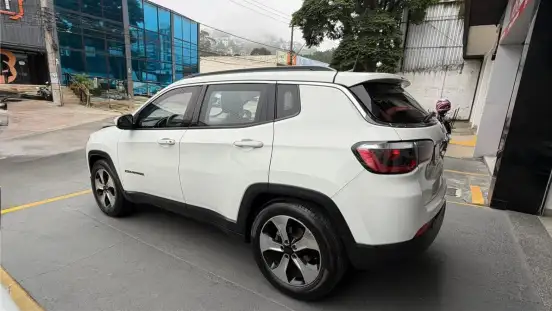 JEEP-COMPASS-2.0 16V FLEX LONGITUDE AUTOMÁTICO JEEP-COMPASS-2017