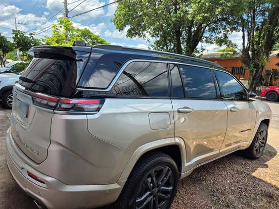 JEEP-COMMANDER-2.0 HURRICANE 4 TURBO GASOLINA OVERLAND AT9 JEEP-COMMANDER-2024