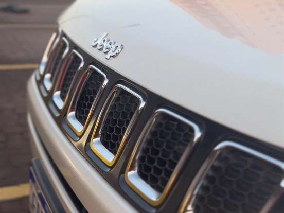 JEEP-COMPASS-2.0 16V FLEX LONGITUDE AUTOMÁTICO JEEP-COMPASS-2018