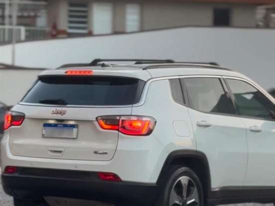JEEP-COMPASS-2.0 16V FLEX LONGITUDE AUTOMÁTICO JEEP-COMPASS-2018