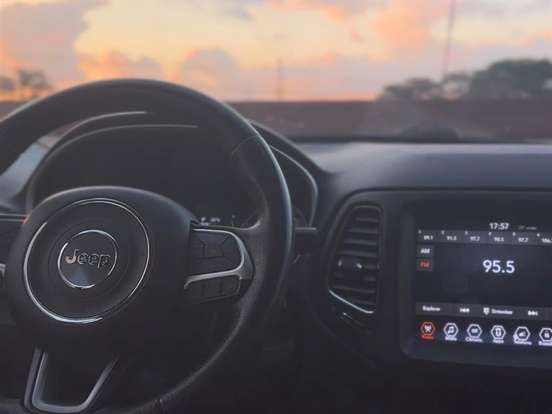 JEEP-COMPASS-2.0 16V FLEX LONGITUDE AUTOMÁTICO JEEP-COMPASS-2018