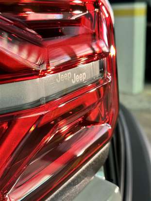 JEEP-RENEGADE-2023