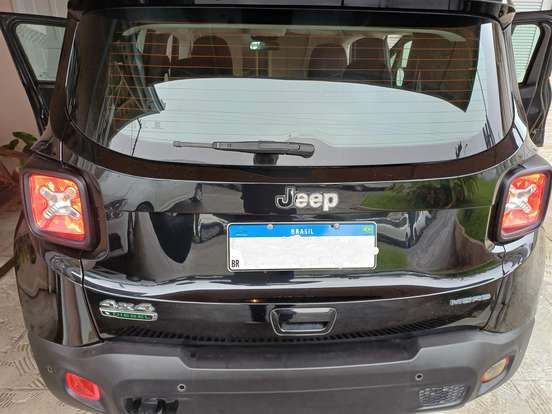 JEEP-RENEGADE-2021