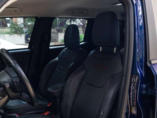 JEEP-RENEGADE-2.0 16V TURBO DIESEL TRAILHAWK 4P 4X4 AUTOMÁTICO JEEP-RENEGADE-2019