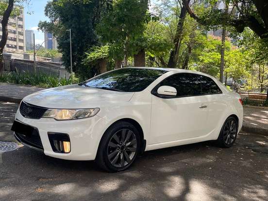 KIA-CERATO-2.0 KOUP 16V GASOLINA 2P AUTOMÁTICO KIA-CERATO-2011