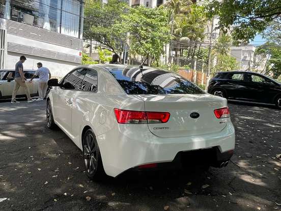 KIA-CERATO-2.0 KOUP 16V GASOLINA 2P AUTOMÁTICO KIA-CERATO-2011