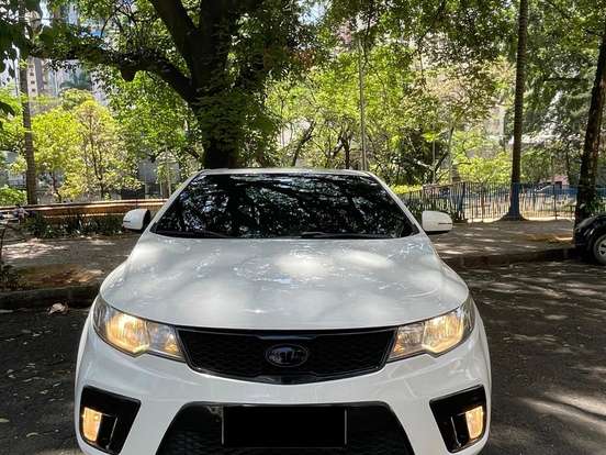 KIA-CERATO-2.0 KOUP 16V GASOLINA 2P AUTOMÁTICO KIA-CERATO-2011