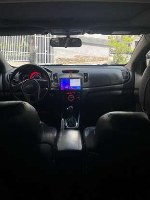 KIA-CERATO-2011