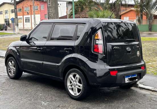 KIA-SOUL-2010