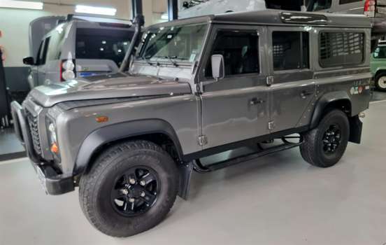 LAND ROVER-DEFENDER-2009