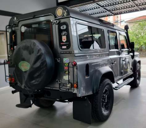 LAND ROVER-DEFENDER-2009