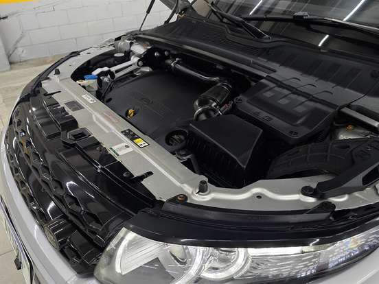 LAND ROVER-RANGE ROVER EVOQUE-2.2 SDA PRESTIGE 4X4 16V DIESEL 4P AUTOMÁTICO LAND ROVER-RANGE ROVER EVOQUE-2015