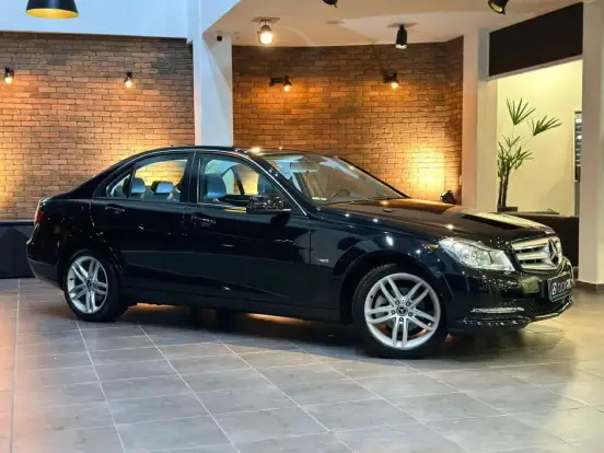 MERCEDES-BENZ-C 180-1.8 CGI CLASSIC 16V TURBO GASOLINA 4P AUTOMÁTICO MERCEDES-BENZ-C 180-2012