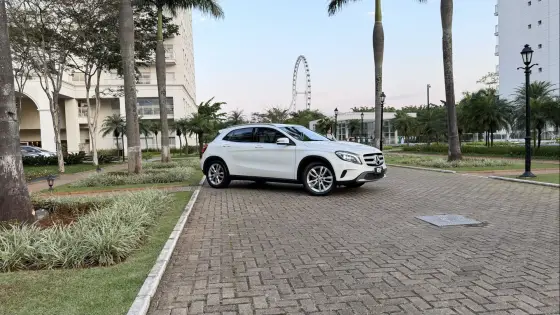MERCEDES-BENZ GLA 200 1.6 CGI ADVANCE 16V TURBO FLEX 4P AUTOMÁTICO