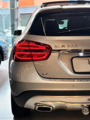 MERCEDES-BENZ-GLA 200-2014