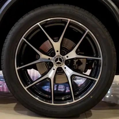 MERCEDES-BENZ-GLC 300-2023
