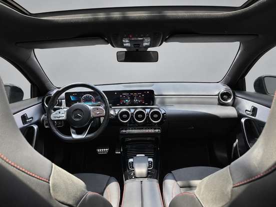 MERCEDES-BENZ-A 35 AMG-2019
