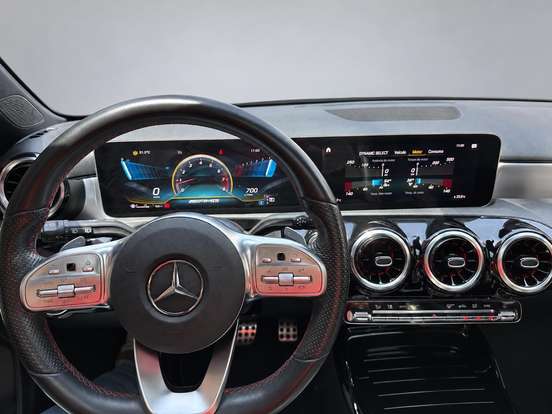 MERCEDES-BENZ-A 35 AMG-2019