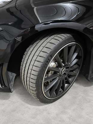 MERCEDES-BENZ-A 35 AMG-2019